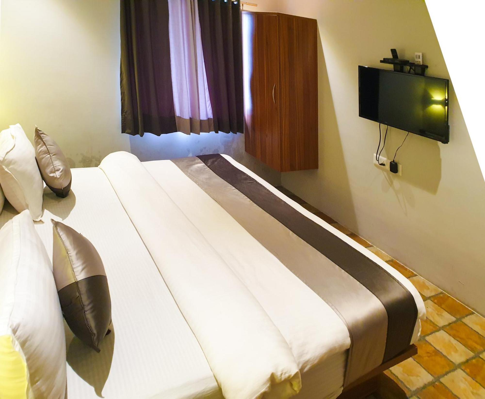 Hotel Nova Star Radźkot Zewnętrze zdjęcie